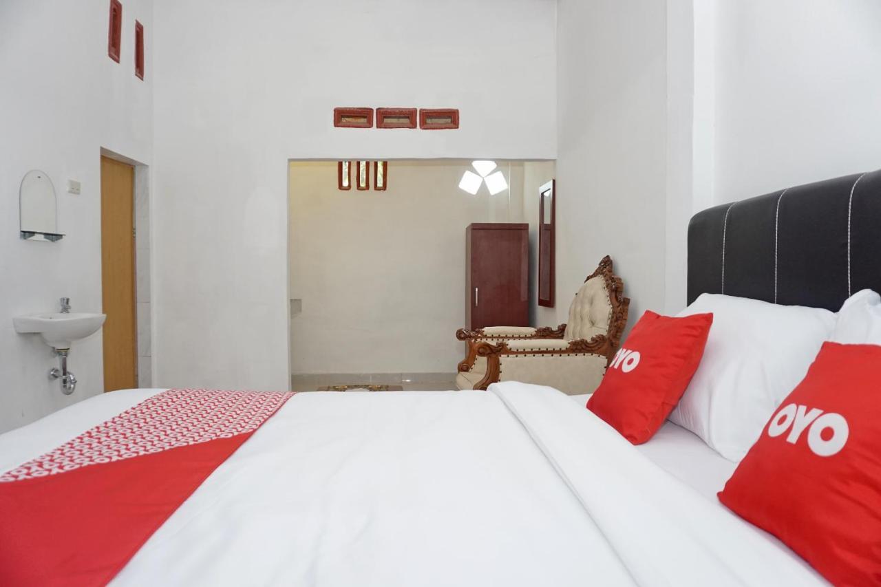 Oyo 2635 Ramos Inn Sinapuran Eksteriør billede
