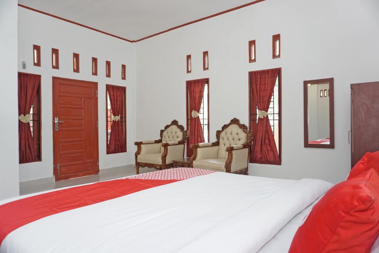 Oyo 2635 Ramos Inn Sinapuran Eksteriør billede